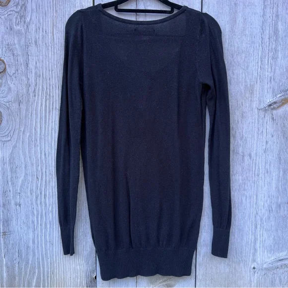 Old Navy black waffle knit fitted tie v-neck long sleeve 100% cotton t-shirt top - Picture 3 of 9